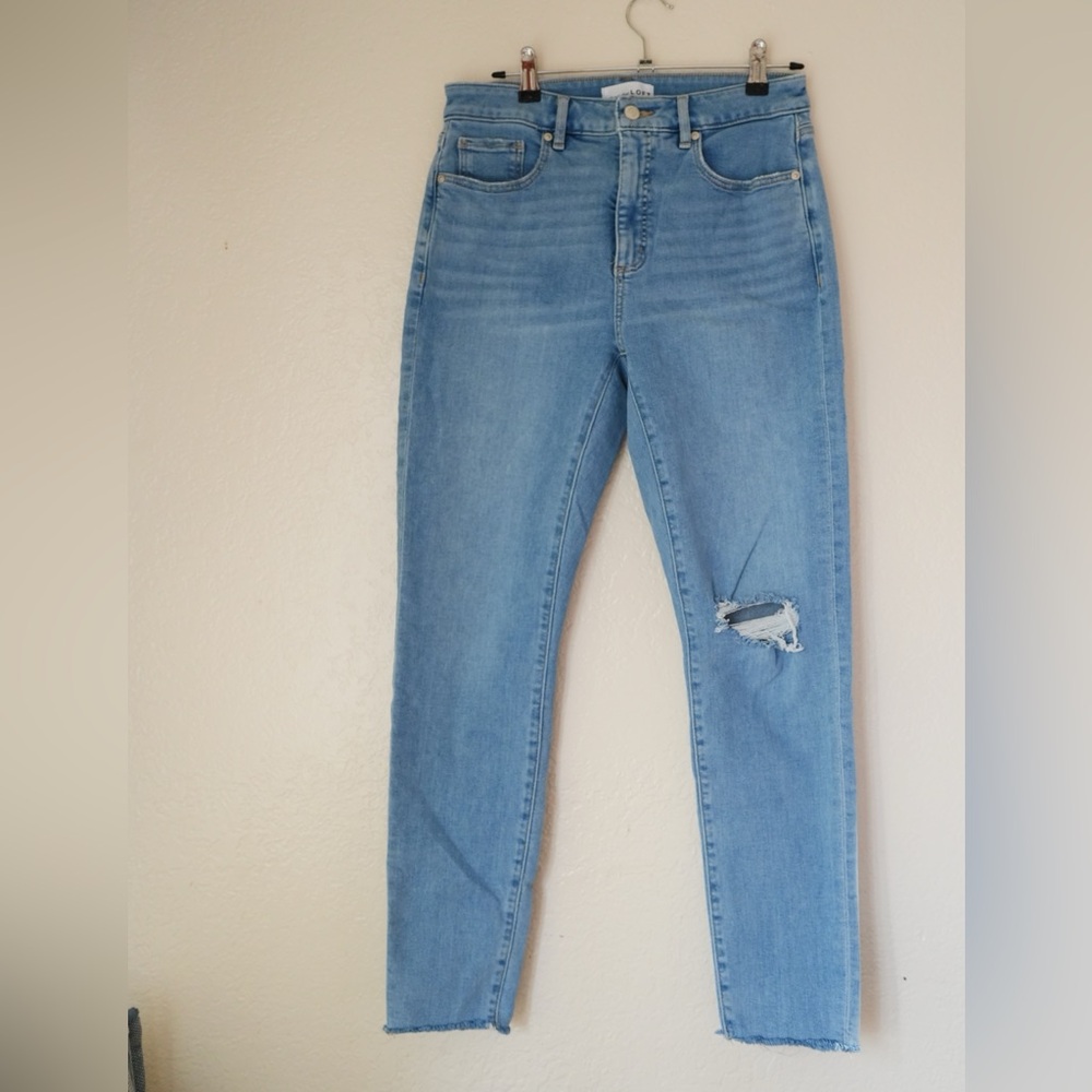 LOFT Petite Frayed Mid Rise Skinny Jeans in Authentic Light Indigo Wash